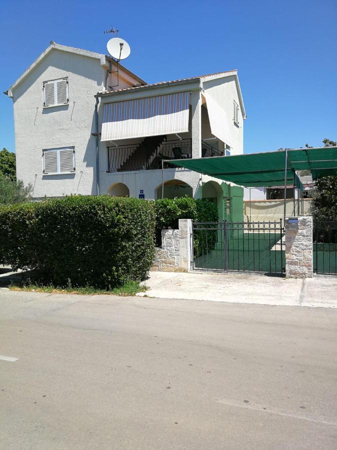 Apartments Ljubica Biograd Na Moru Eksteriør billede