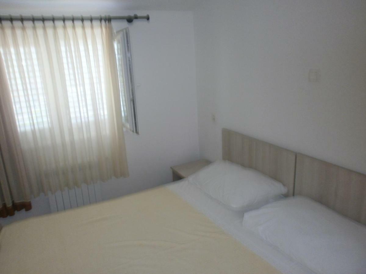 Apartments Ljubica Biograd Na Moru Eksteriør billede
