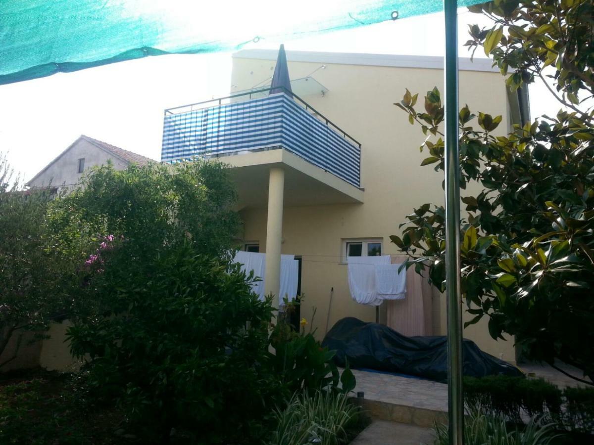 Apartments Ljubica Biograd Na Moru Eksteriør billede